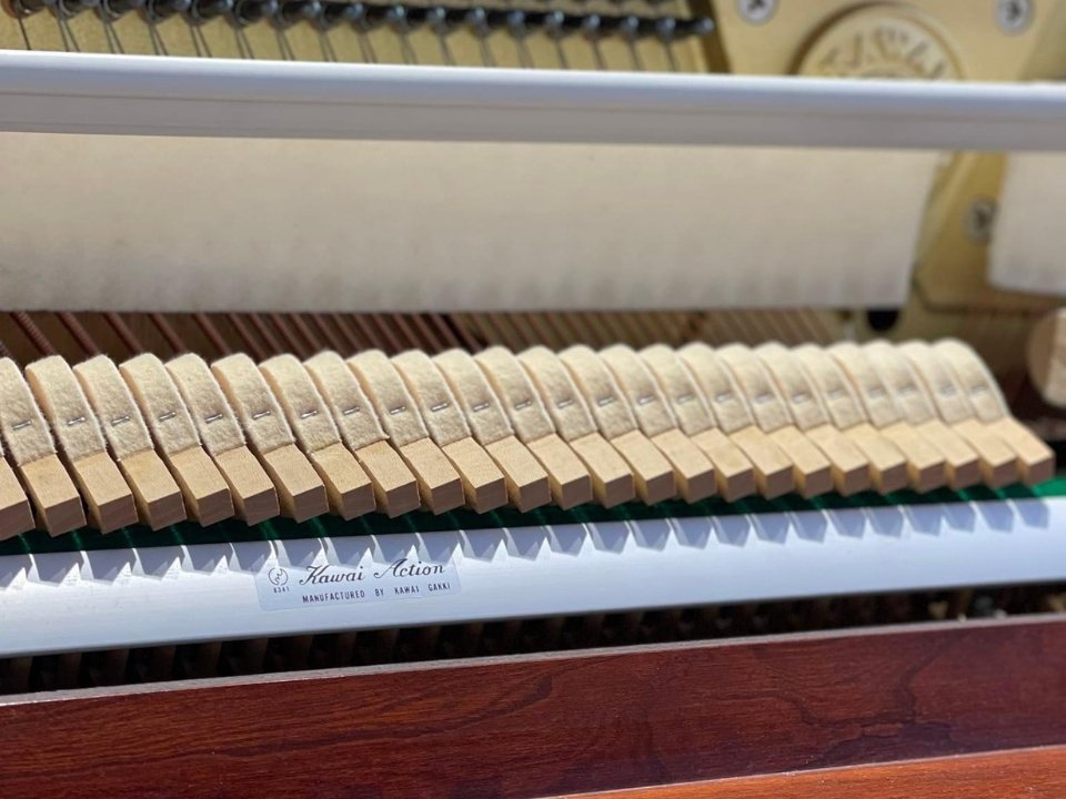 Cận cảnh Kawai 504F tại Piano House